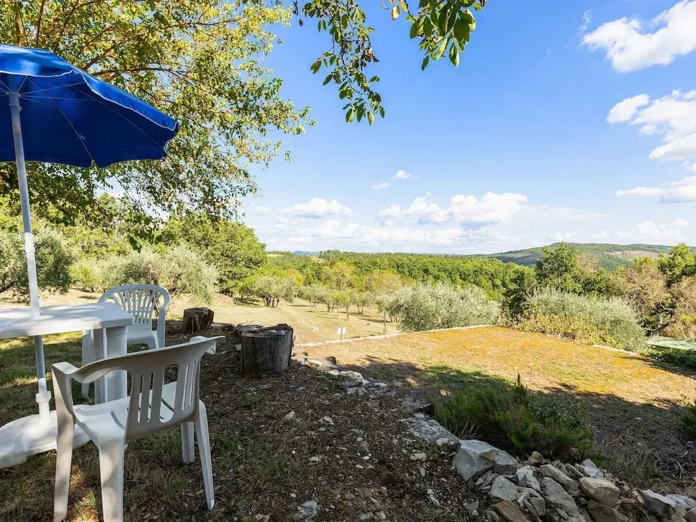 Lovely Holiday Home in Castellina in Chianti With Garden
