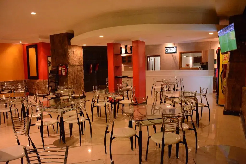 La Posh Hotel