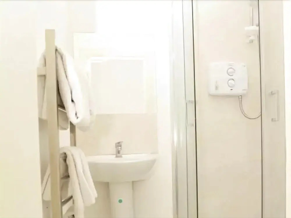 Charles St Serviced Accommodation