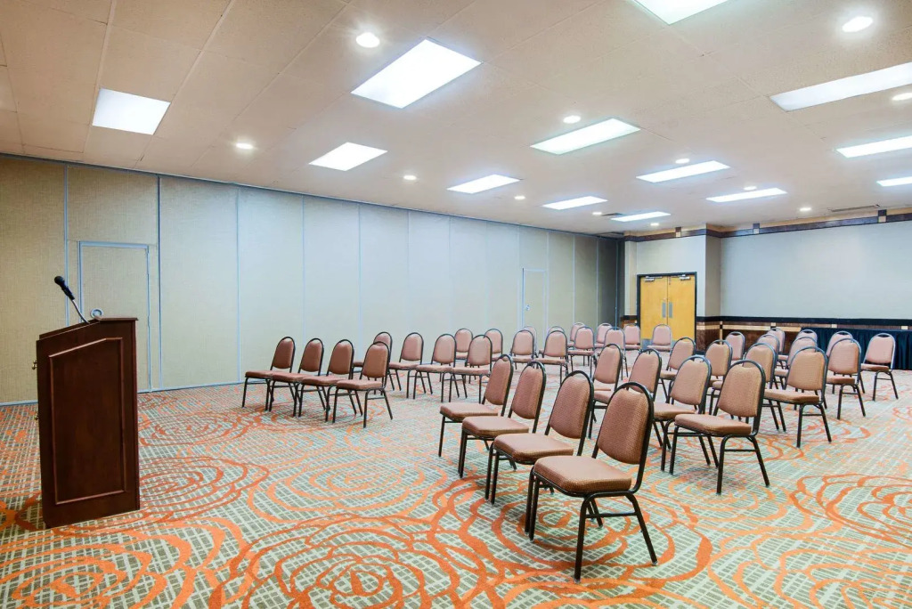 Ramada Plaza & Conference Center by Wyndham Gillette