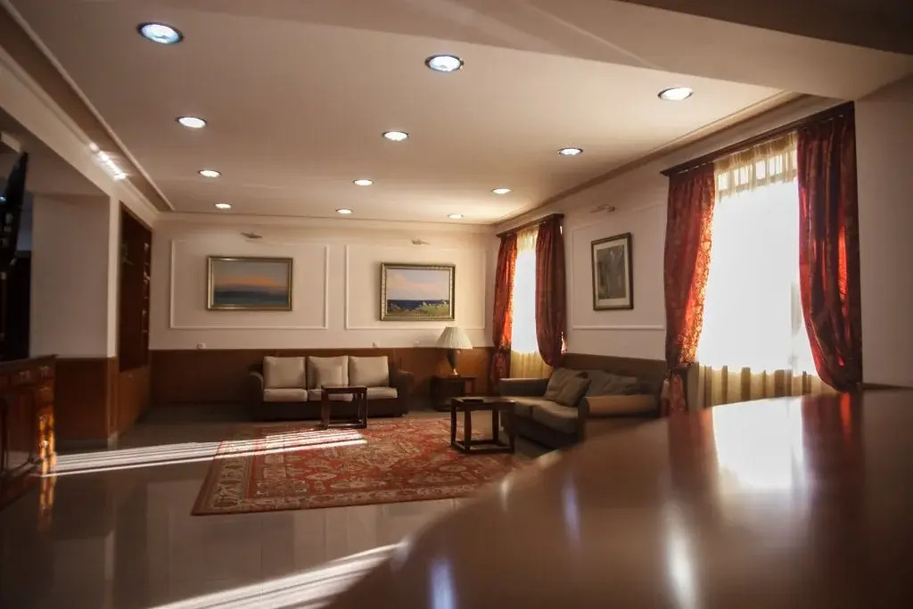 Sil Plaza Hotel