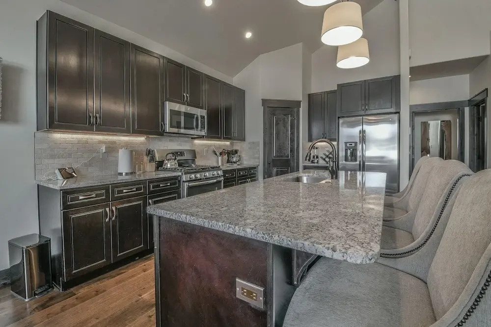 Alders 54 Outpost Dr