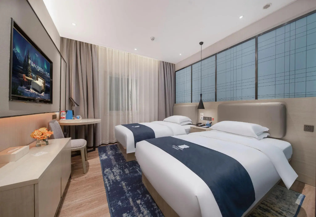 Echarm International Hotel Canton Tower Pazhou Convention and Exhibition Center Lujiang Metro Station Branch