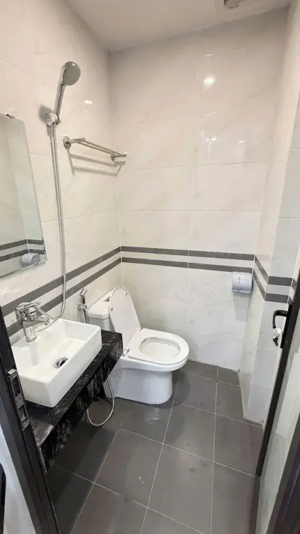 Era Apartment 491 De La Thanh