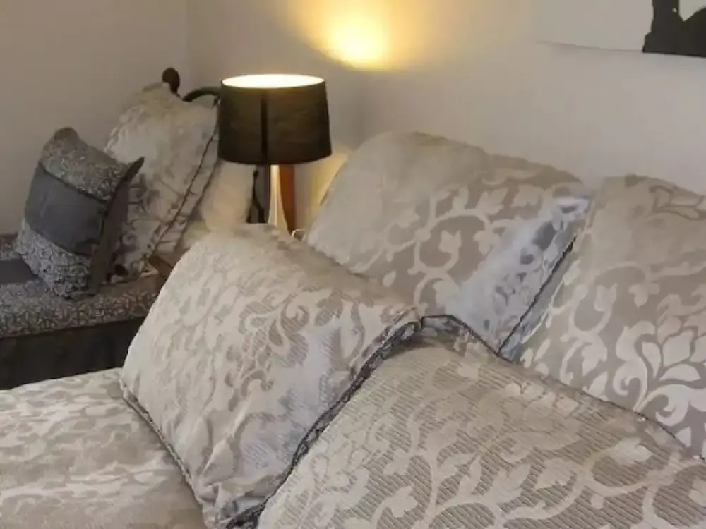 Sea Eagle Manor