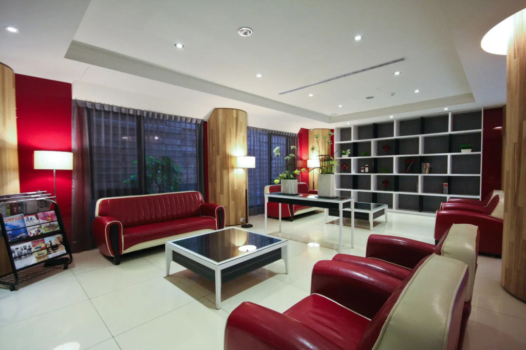 Sparrow Hotel