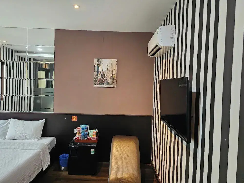 Pink Hotel