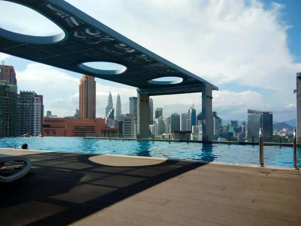 Breathtaking Infinity Pool Studio in Bukit Bintang