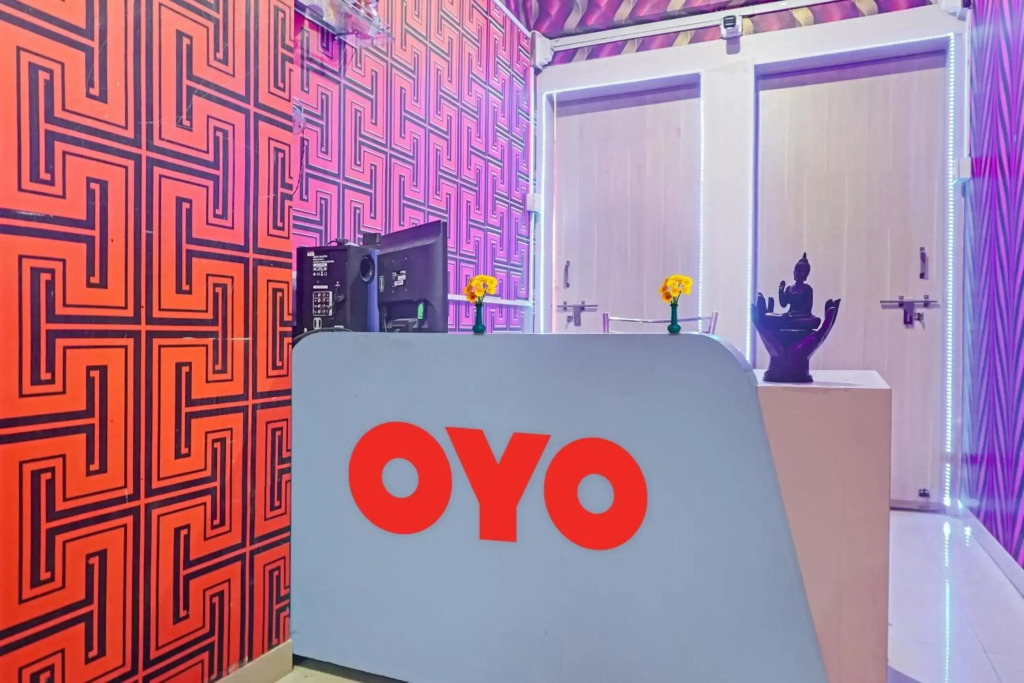 OYO Flagship 70224 Swarg Executive Paradise