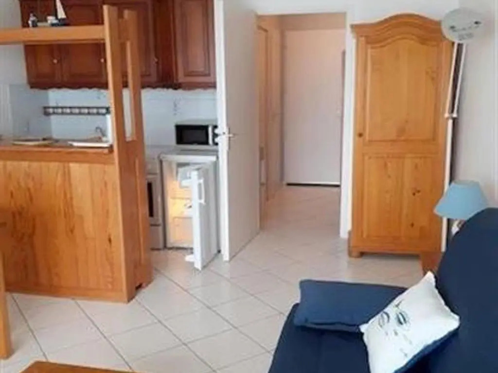 Appartement Saint-Gilles-Croix-de-Vie, 1 pièce, 4 personnes - FR-1-324-62