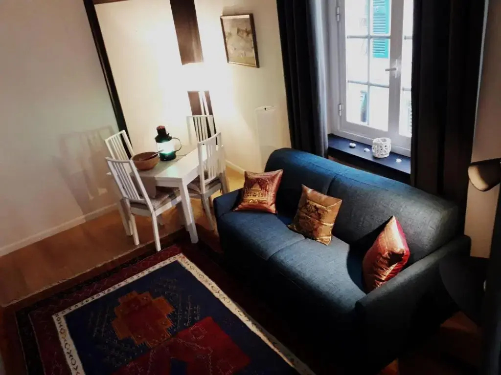 Cosy Little House