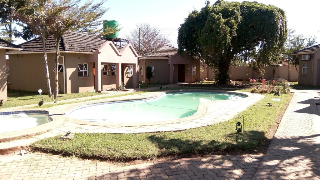 Tasha Lodge and Tours