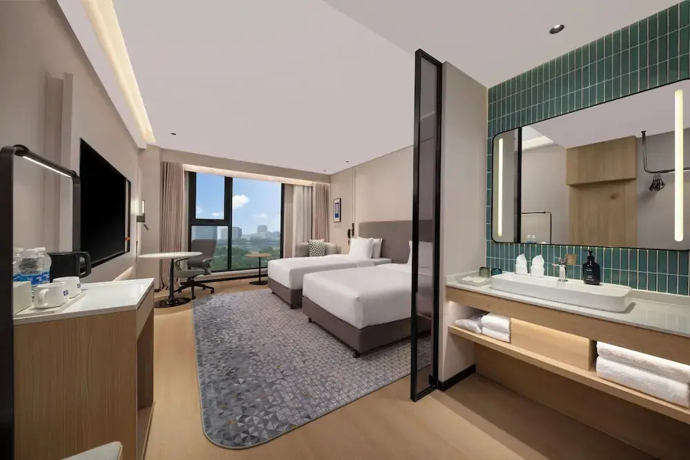 Holiday Inn Express Gongyi City Center by IHG