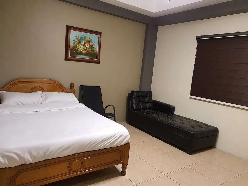2428 Suites
