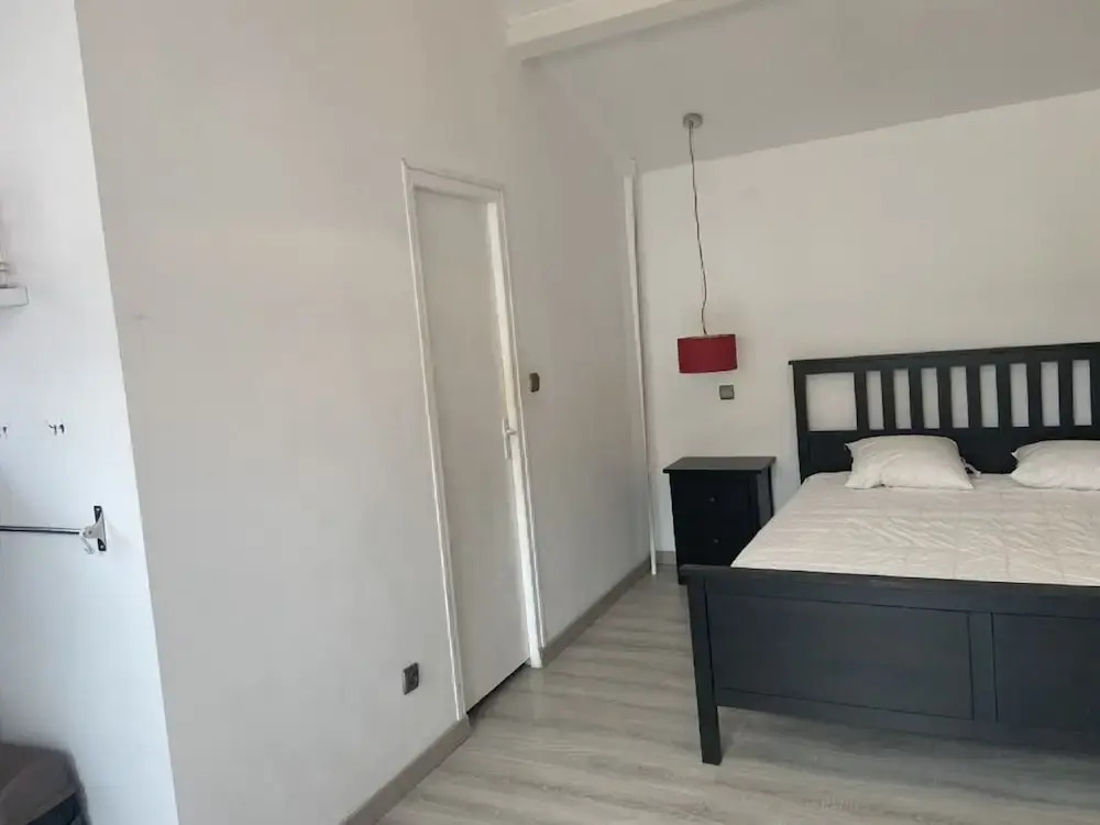 Contemporary Apartment in Marseille Near National Park