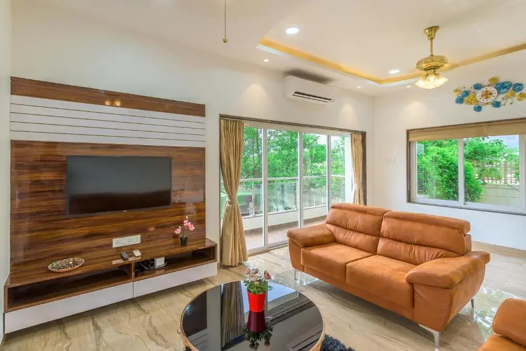 SaffronStays Juniper, Lonavala - Pet-friendly villa with pool, lawn, gym & games