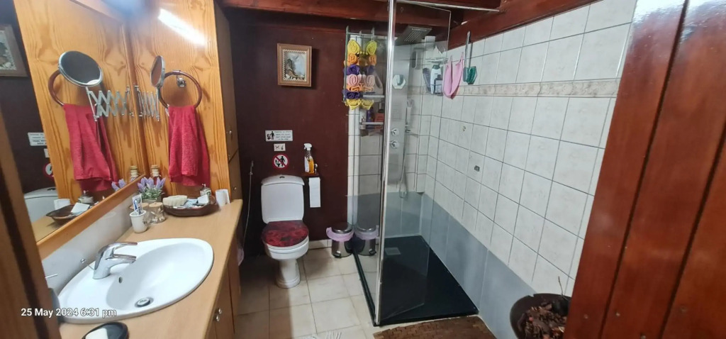 Sylvias Antique House