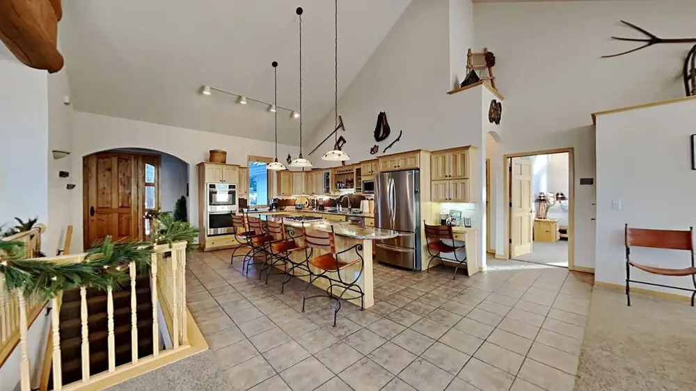 36 James Court 5 Bedroom Home by Redawning