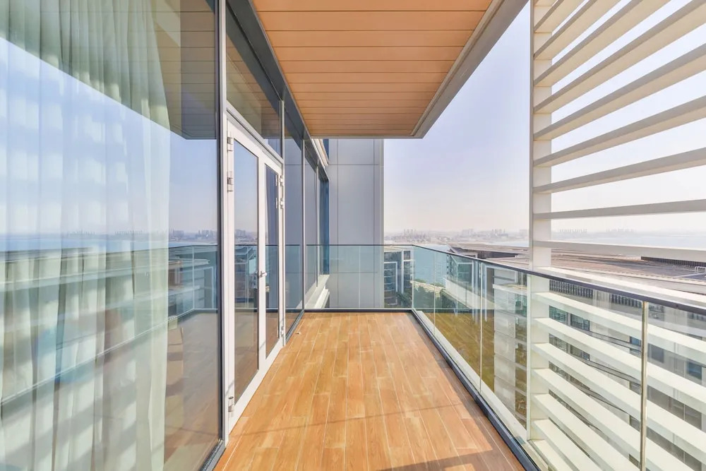 Posh Oceanfront 2BR in Bluewaters Island