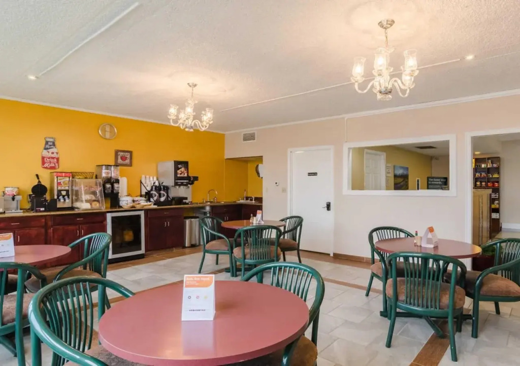 Alamo Inn & Suites