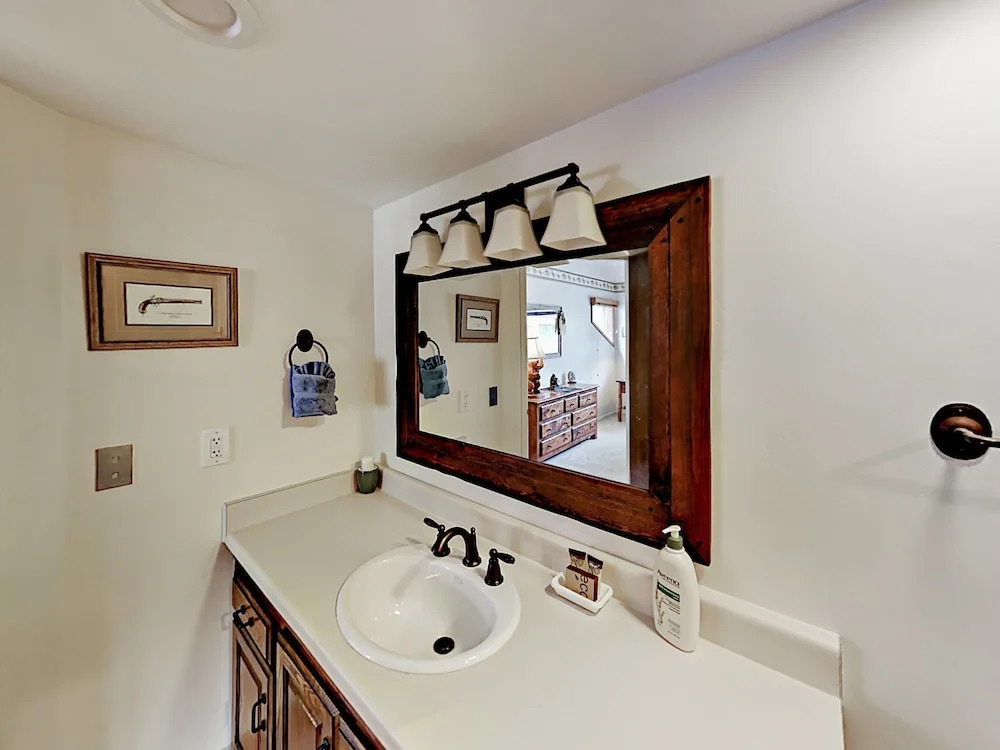 1432 Deer Valley Drive North Townhome - 4 Br townhouse by RedAwning