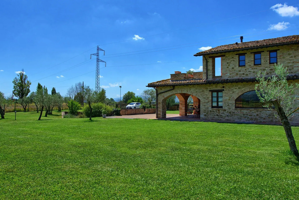 Villa Assisi by PosarelliVillas
