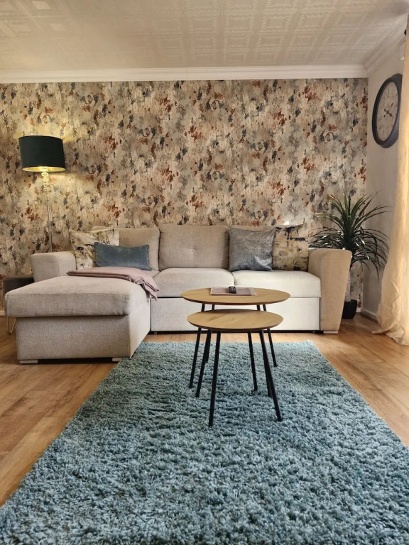 2-bed House in the Heart of Woodhouse, Leeds