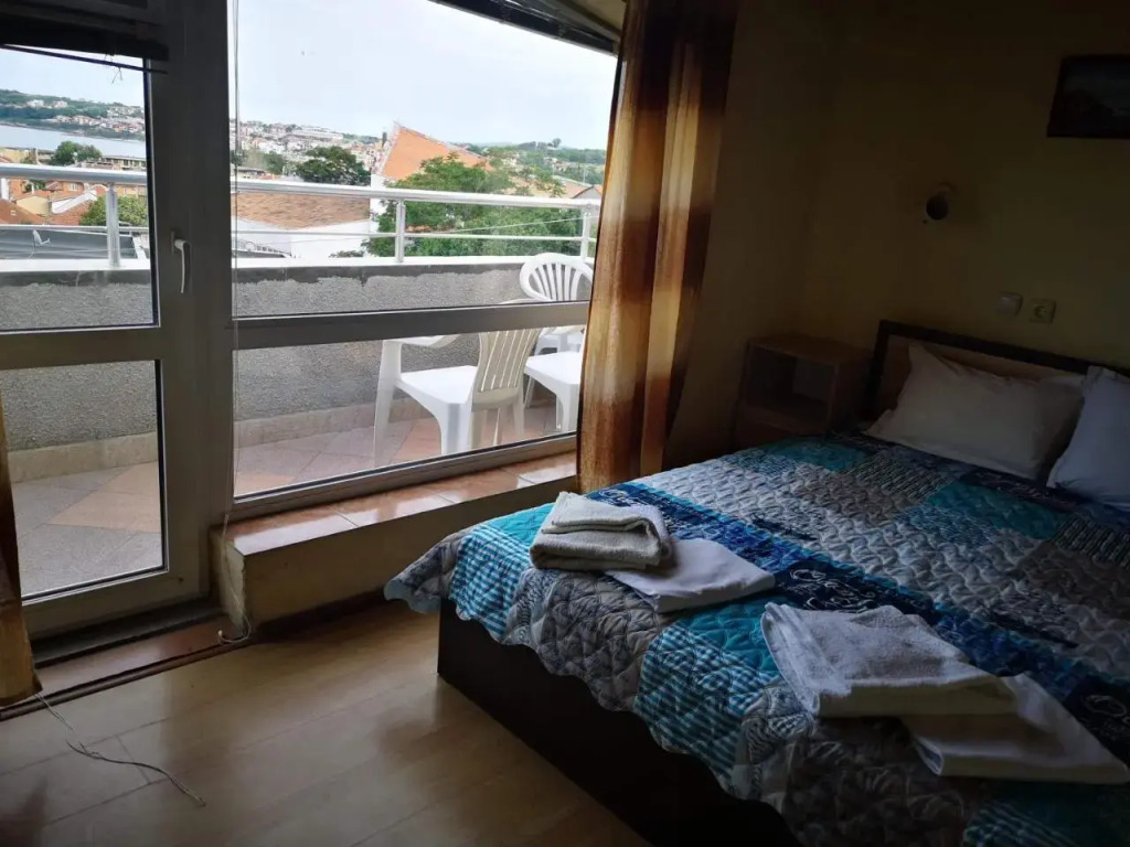 Guest House Petrovi