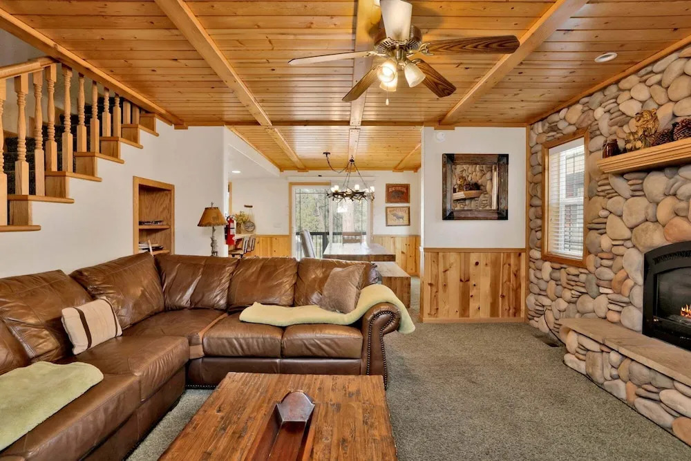 2618- Brownie Resort