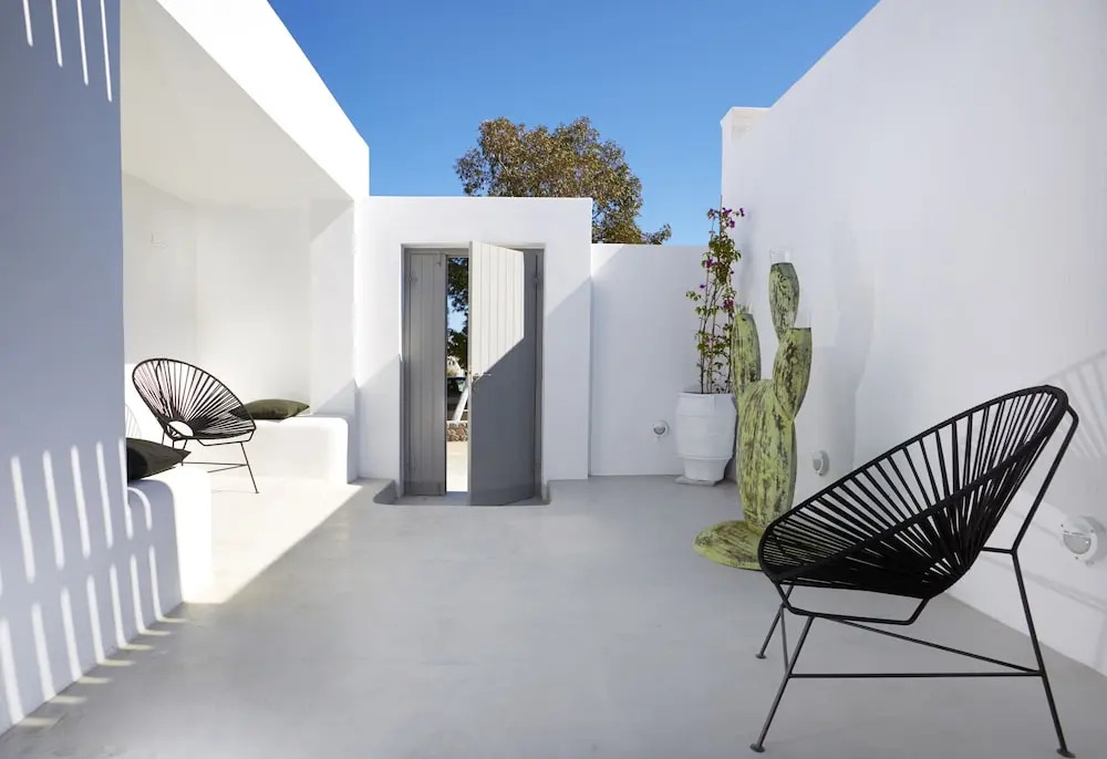 Eolia Kamari Villa