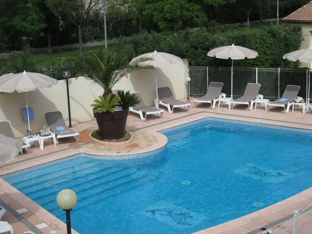 Top Motel