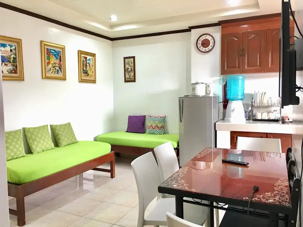 2BR 405 Ross Anne Baguio Transient