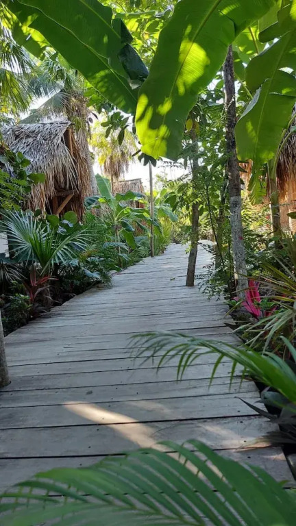 Uman Glamping & Cenote Tulum