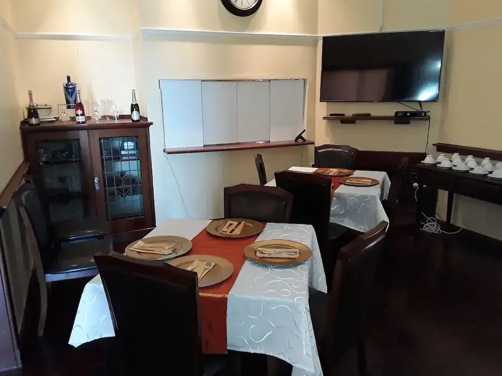 Kwazi Guest House