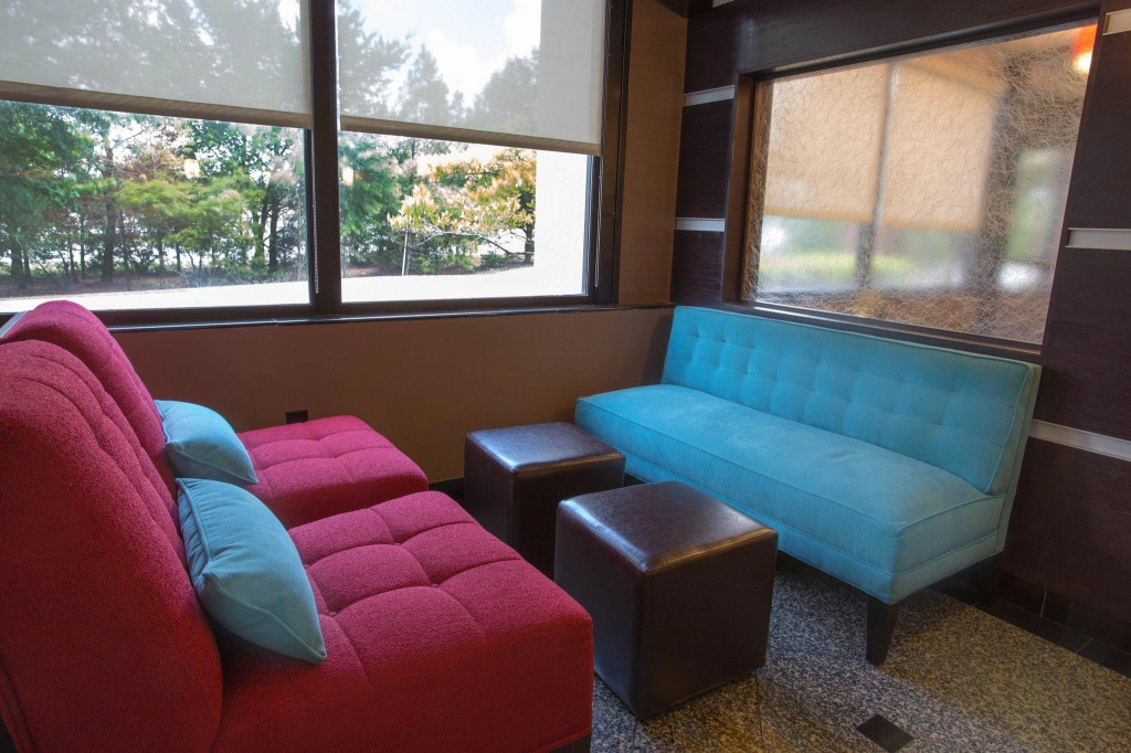 Heritage Inn & Suites The Woodlands, Trademark by Wyndham