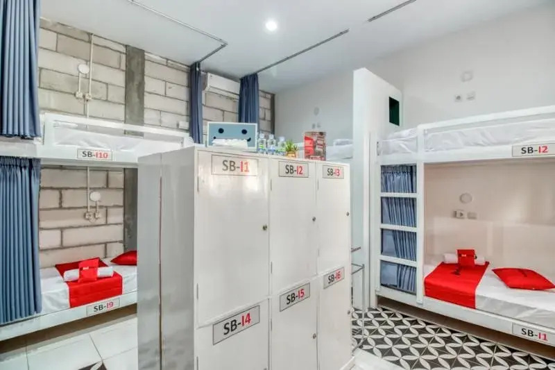 Home Addicts Hostel