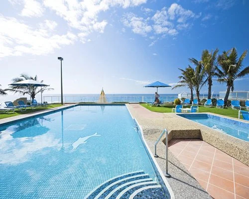 Breakfree Paradise Centre - 4 Nights, Surfers Paradise, Australia