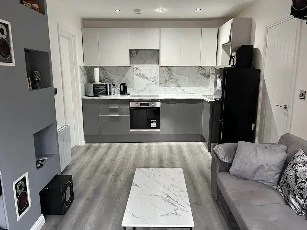 Private 1 Bedroom Apartment - Edinburgh - Sleeps 2