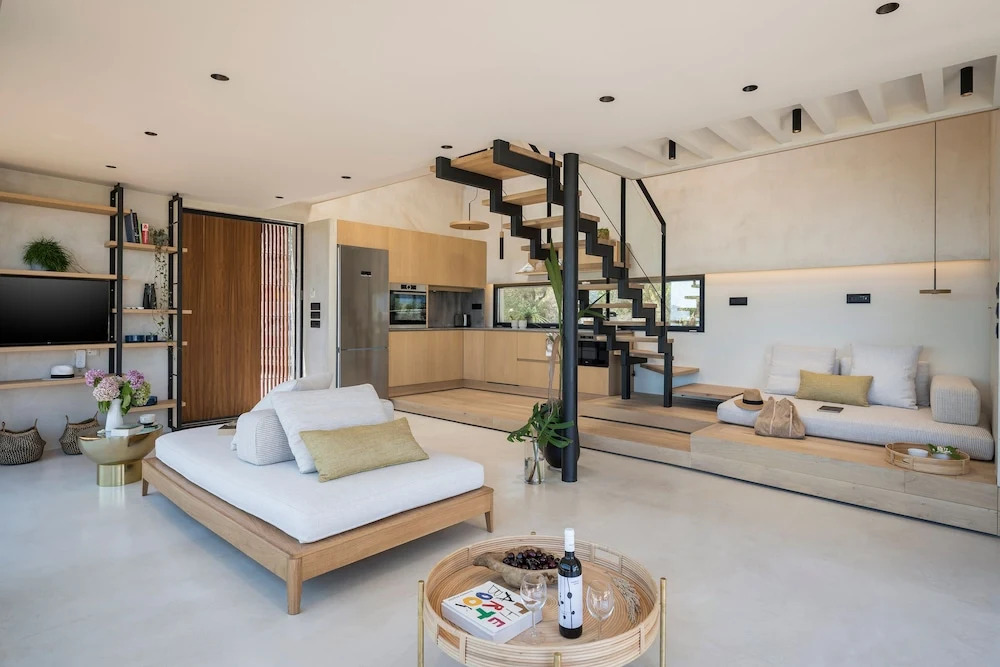OPENNESS. House by the sea.