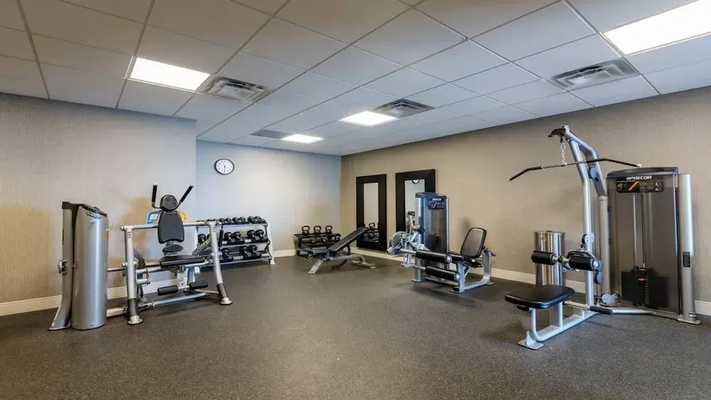 26th FL Bold CozySuites w/pool, gym, roof