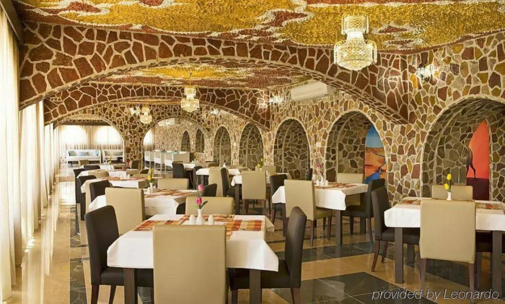 Mahadha Hotel