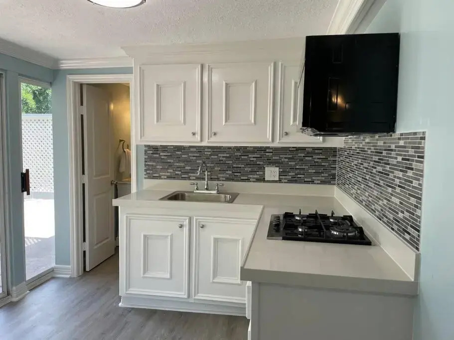 New decorated Guest Suite unit C close to Katy Mills