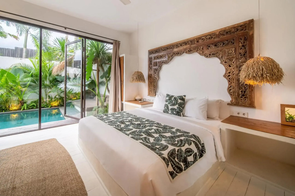 NEW! Rustic Interior design Private Villa 3 BR Umalas w staff 25 Disc