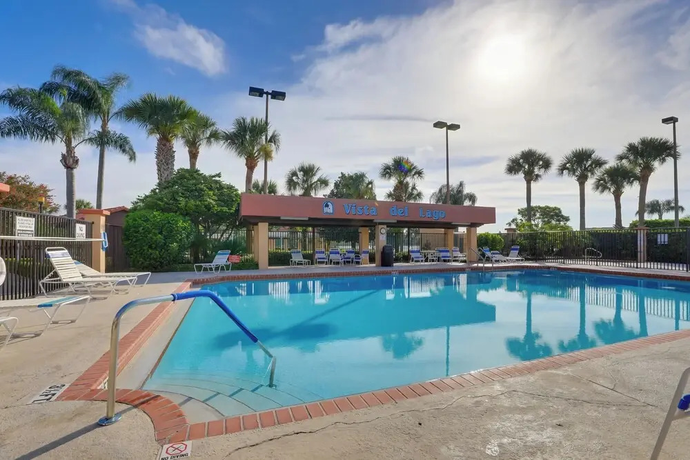 Steps to Pool: Winter Garden House w/ Lanai!