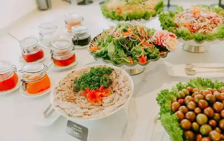 Nature Hotel - Pham Hong Thai