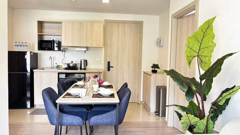 2 BR Dcondo Reef Phuket By Ploy