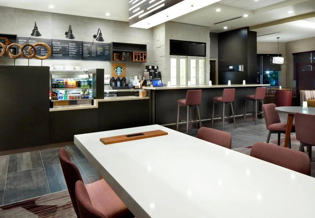 Courtyard by Marriott Houston Intercontinental Airport