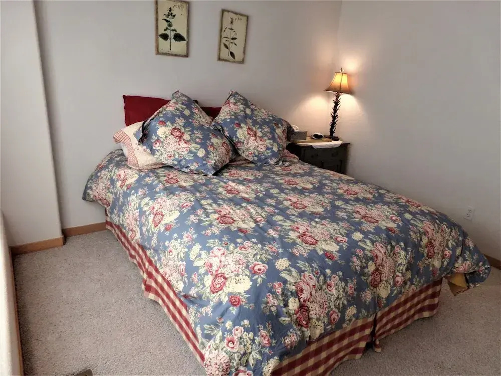 Fawn Townhome 4 bed 3 bath HTJP4