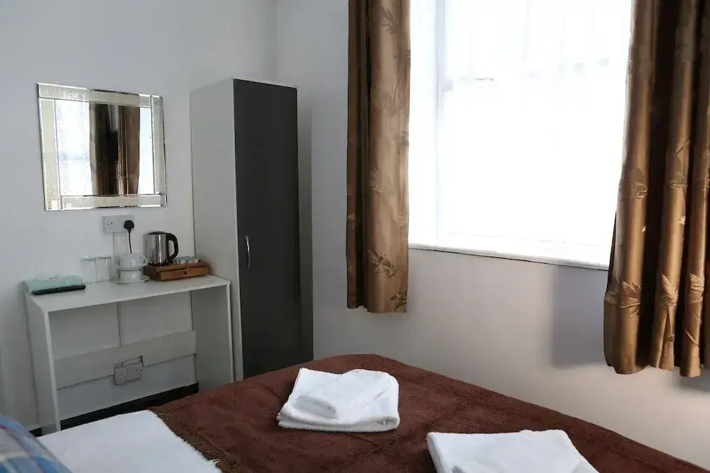 Isledon Hotel