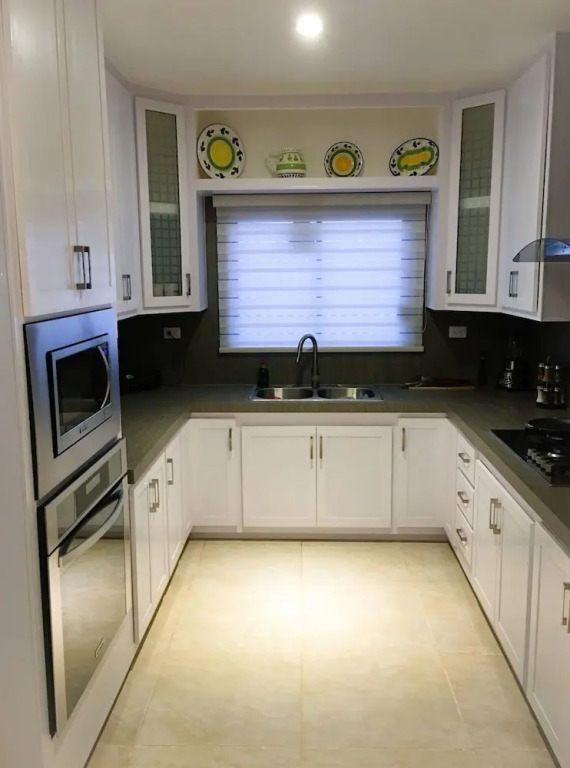 Big House Pool Grill, 4 Bedrooms 12 ppl AC Ocean view TV WIFI
